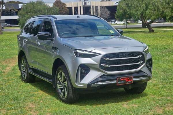 2026 Isuzu MU-X
