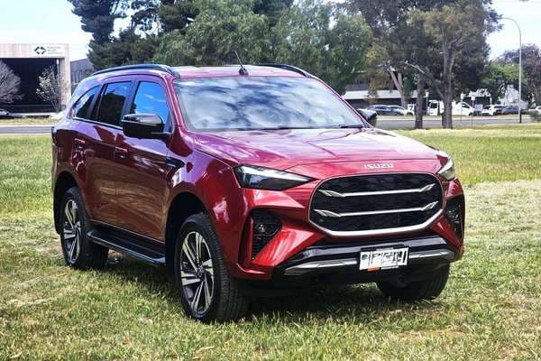 2026 Isuzu MU-X
