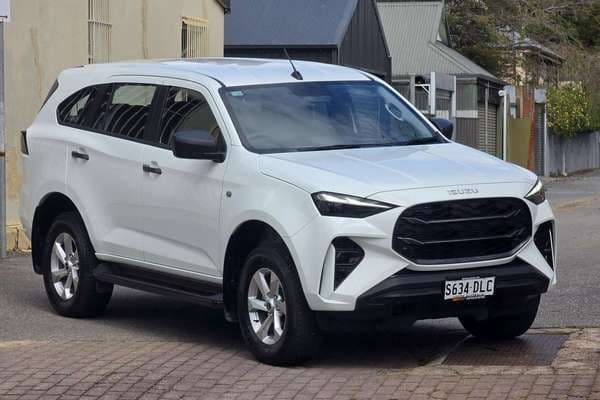 2026 Isuzu MU-X